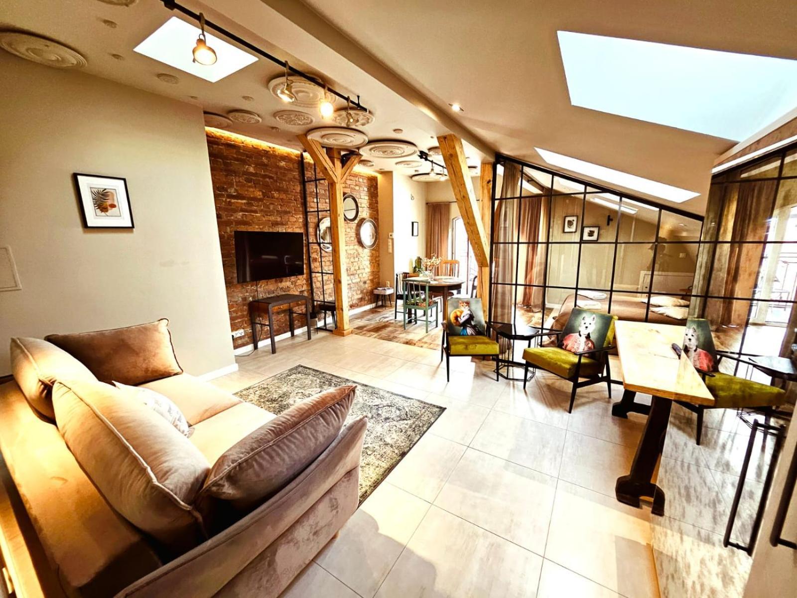 Golden Rooftop Apartment-Oldtown วรอตซวาฟ ภายนอก รูปภาพ
