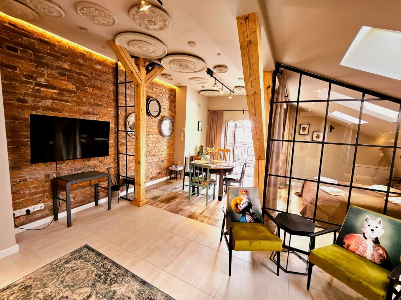 Golden Rooftop Apartment-Oldtown วรอตซวาฟ ภายนอก รูปภาพ