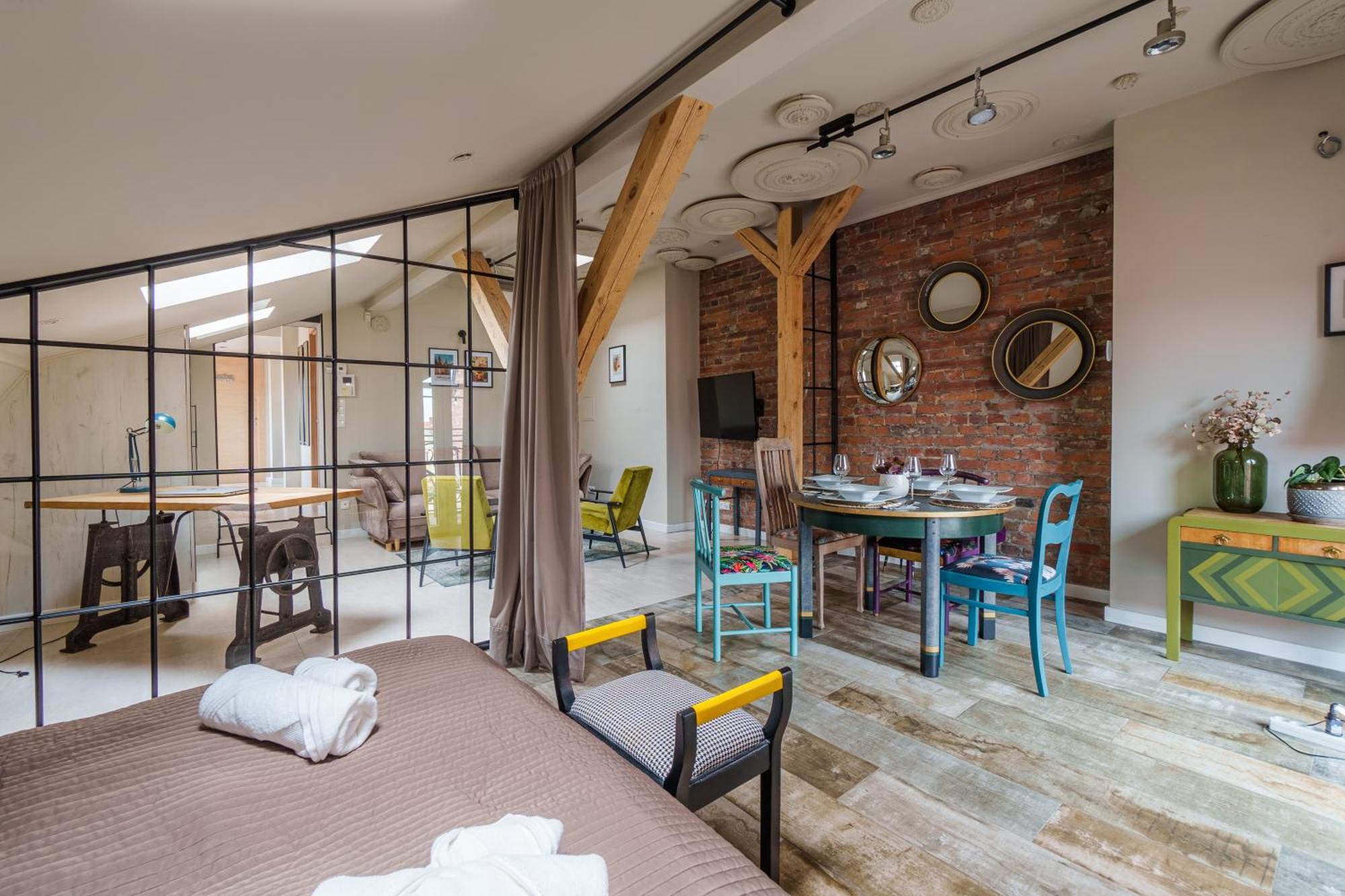 Golden Rooftop Apartment-Oldtown วรอตซวาฟ ภายนอก รูปภาพ
