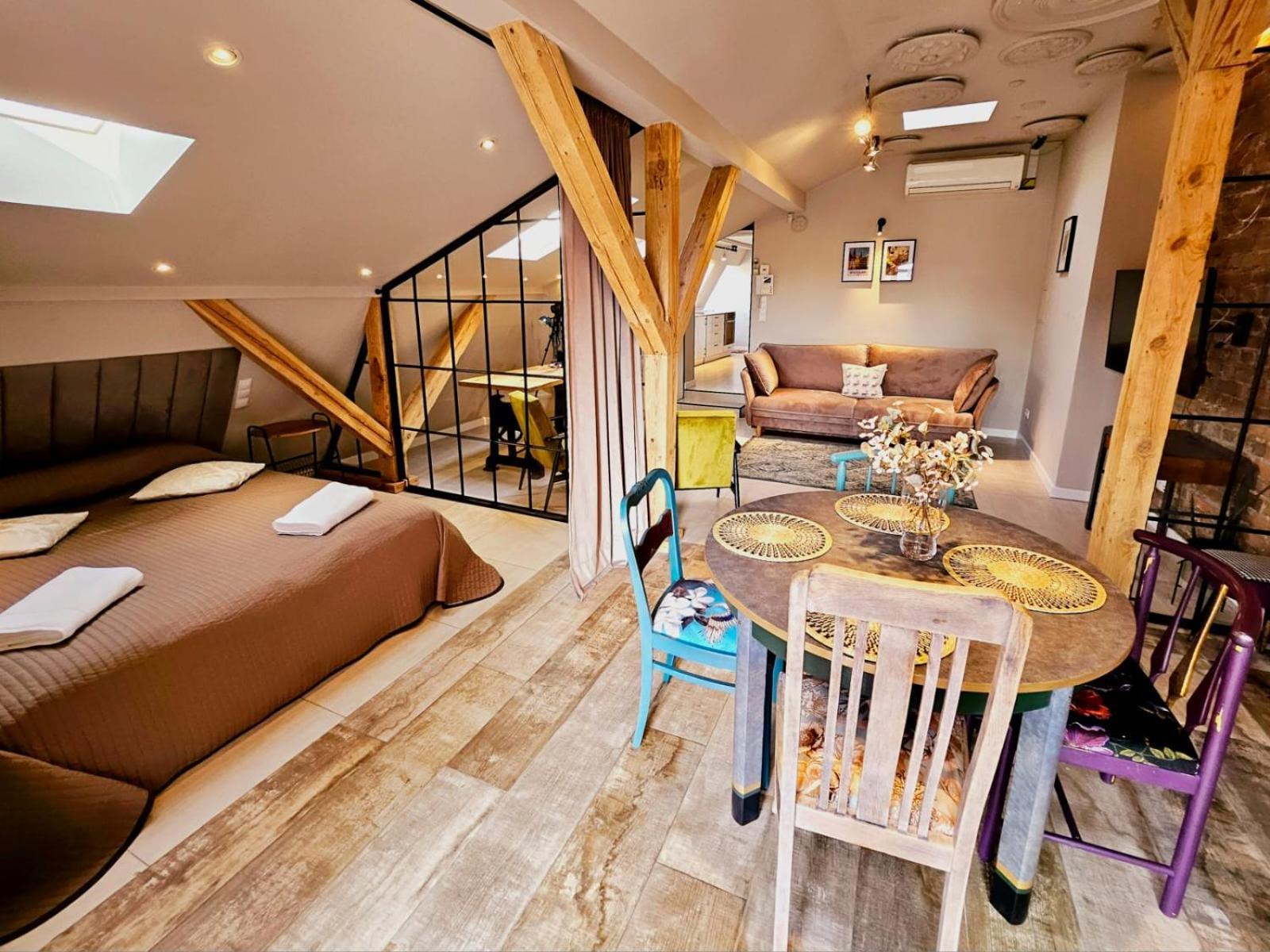 Golden Rooftop Apartment-Oldtown วรอตซวาฟ ภายนอก รูปภาพ